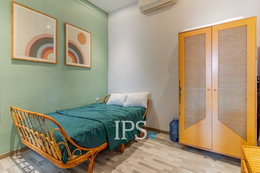 Renovated 3 Bedroom Apartment For Rent - Beoung Raing, Phnom Penh