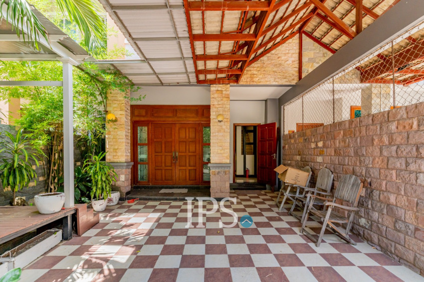3 Bedroom Villa For Rent - Bassac Garden City, Tonle Bassac, Phnom Penh