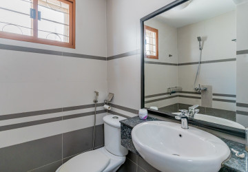 3 Bedroom Villa For Rent - Bassac Garden City, Tonle Bassac, Phnom Penh thumbnail