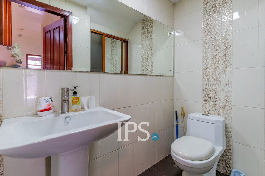 3 Bedroom Villa For Rent - Bassac Garden City, Tonle Bassac, Phnom Penh