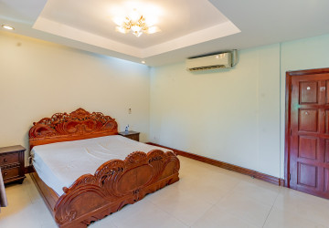 3 Bedroom Villa For Rent - Bassac Garden City, Tonle Bassac, Phnom Penh thumbnail