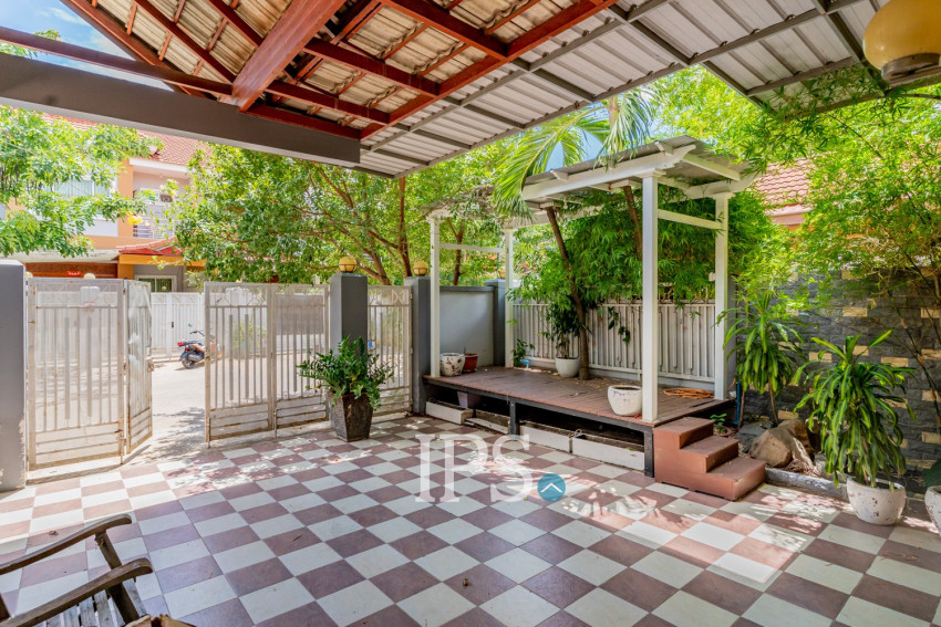 3 Bedroom Villa For Rent - Bassac Garden City, Tonle Bassac, Phnom Penh