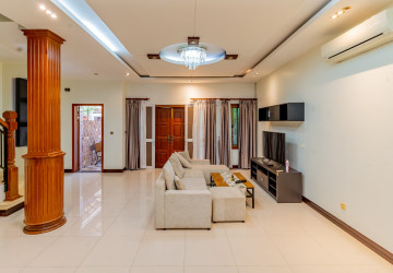 3 Bedroom Villa For Rent - Bassac Garden City, Tonle Bassac, Phnom Penh thumbnail