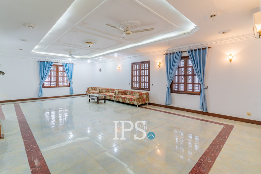 5 Bedroom Commercial Villa For Rent - BKK1, Phnom Penh