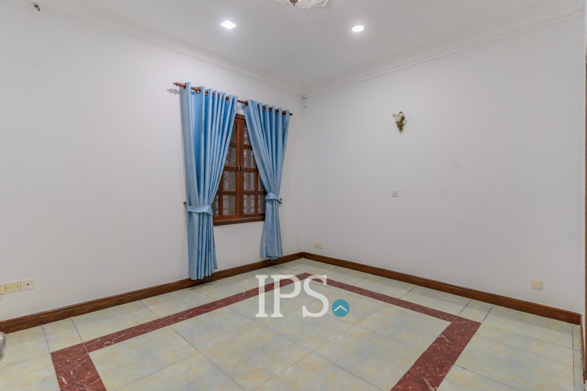 5 Bedroom Commercial Villa For Rent - BKK1, Phnom Penh