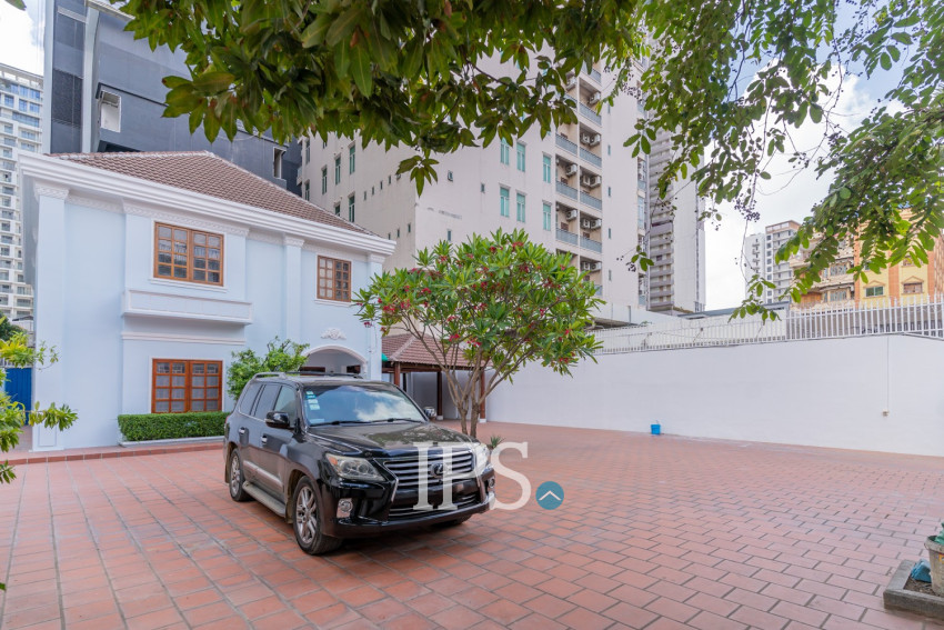 5 Bedroom Commercial Villa For Rent - BKK1, Phnom Penh