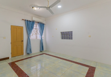 5 Bedroom Commercial Villa For Rent - BKK1, Phnom Penh thumbnail