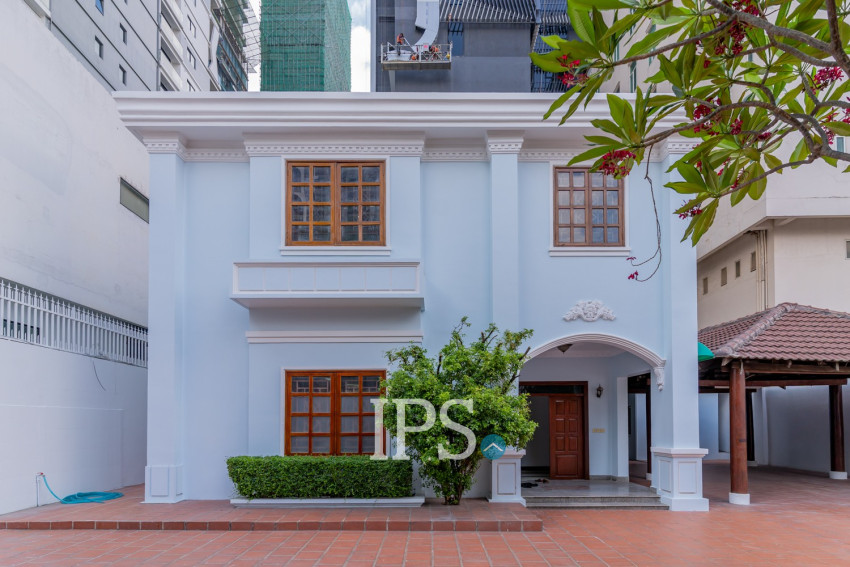 5 Bedroom Commercial Villa For Rent - BKK1, Phnom Penh