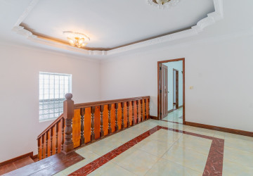 5 Bedroom Commercial Villa For Rent - BKK1, Phnom Penh thumbnail