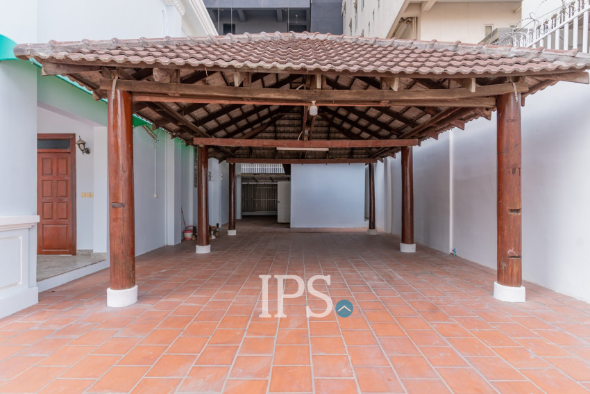 5 Bedroom Commercial Villa For Rent - BKK1, Phnom Penh