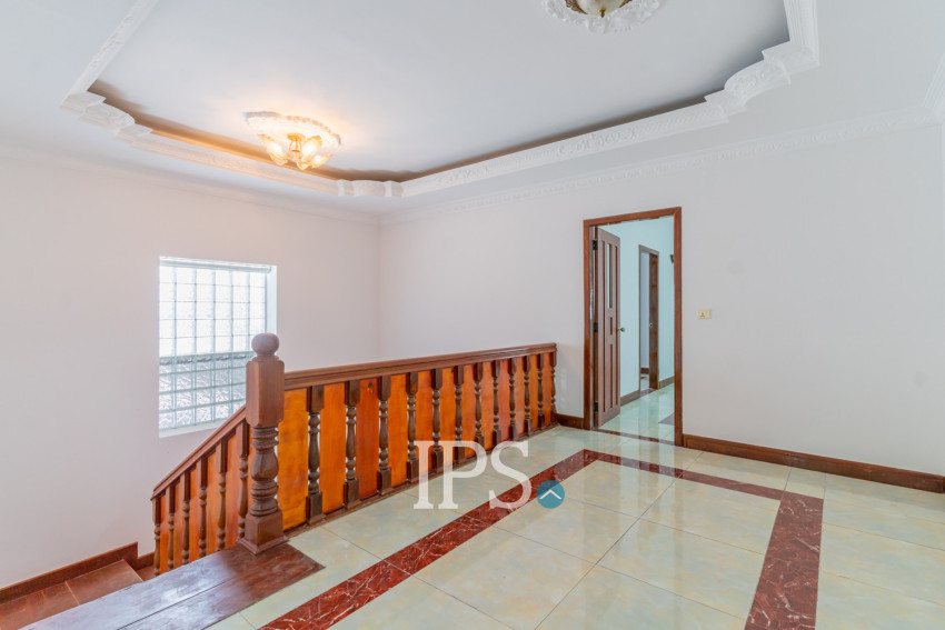 5 Bedroom Commercial Villa For Rent - BKK1, Phnom Penh