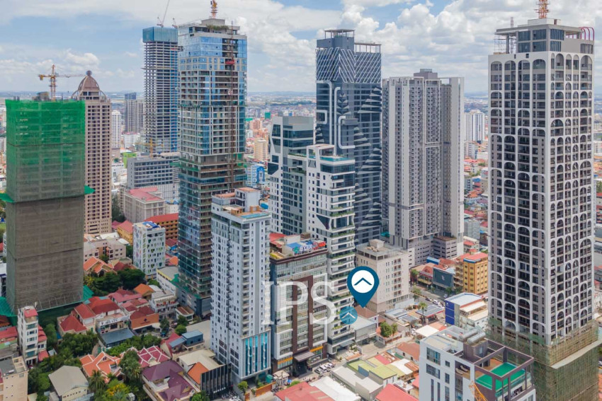 5 Bedroom Commercial Villa For Rent - BKK1, Phnom Penh
