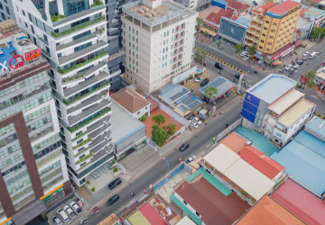 5 Bedroom Commercial Villa For Rent - BKK1, Phnom Penh thumbnail