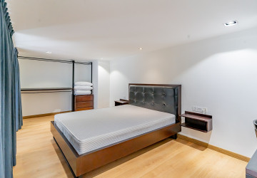 Duplex 2 Bedroom Serviced Apartment For Rent - Toul Tum Poung 1, Phnom Penh thumbnail