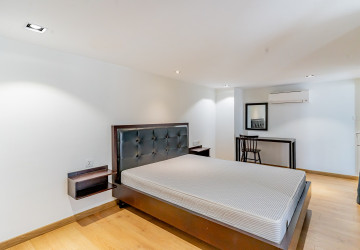 Duplex 2 Bedroom Serviced Apartment For Rent - Toul Tum Poung 1, Phnom Penh thumbnail