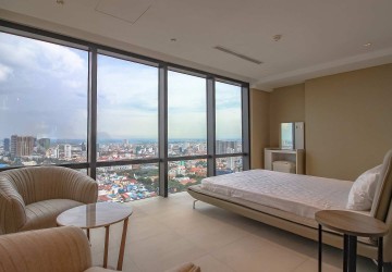5 Bedroom Duplex Penthouse For Rent - Tonle Bassac, Phnom Penh thumbnail