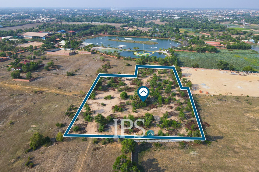 9772 Sqm Land For Sale - Svay Dangkum, Siem Reap