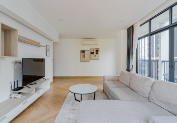 1 Bedroom Serviced Apartment For Rent - BKK1, Phnom Penh thumbnail