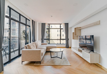 1 Bedroom Serviced Apartment For Rent - BKK1, Phnom Penh thumbnail