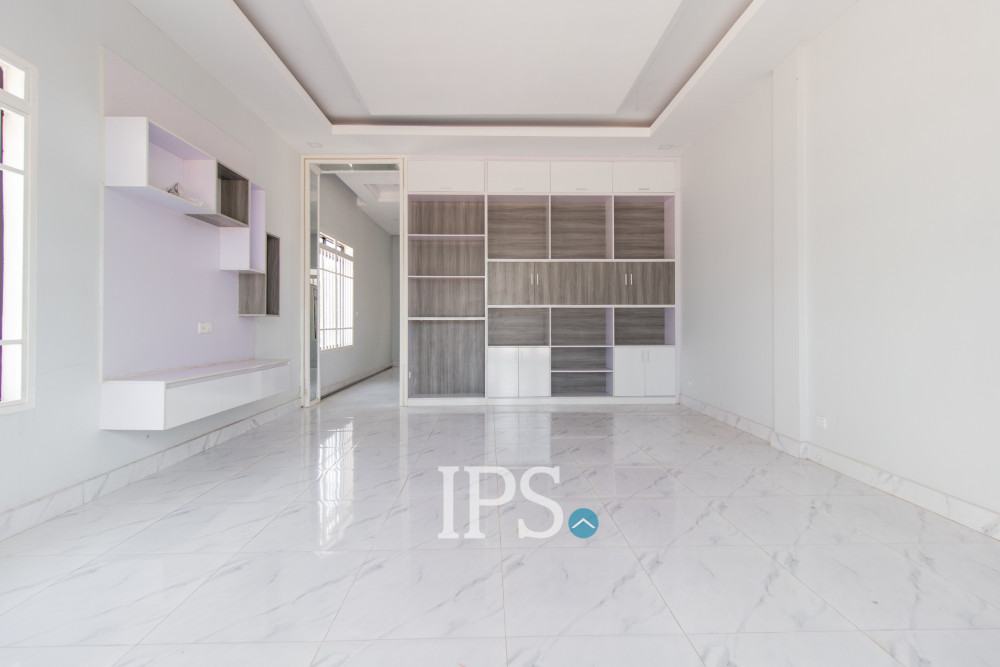 4 Bedroom  Shophouse For Sale - Kandaek , Siem Reap - Image 3