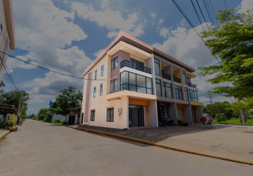 4 Bedroom  Shophouse For Sale - Kandaek , Siem Reap thumbnail