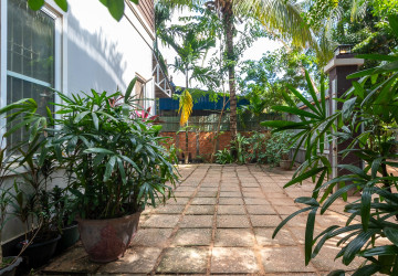 3 Bedroom House For Rent - Sala Kamreuk, Siem Reap thumbnail