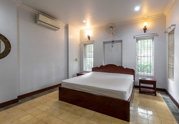 3 Bedroom House For Rent - Sala Kamreuk, Siem Reap thumbnail