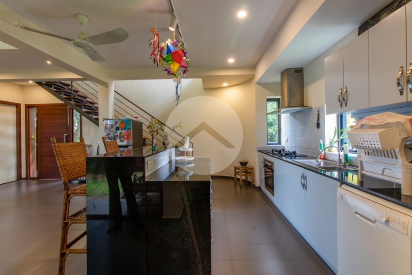 វីឡា 3 បន្ទប់គេង សម្រាប់ជួល - សាលាកំរើក សៀមរាប