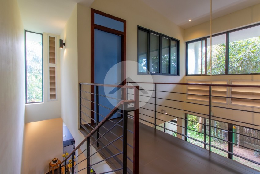 វីឡា 3 បន្ទប់គេង សម្រាប់ជួល - សាលាកំរើក សៀមរាប