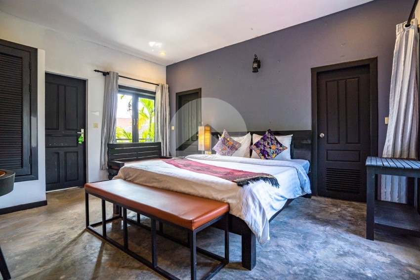 7 Bedroom Boutique Villa For Rent in Svay Dangkum, Siem Reap