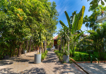 11 Bedroom Boutique Hotel For Rent - Svay Dangkum, Siem Reap thumbnail