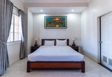 3 Bedroom Service Apartment For Rent - Boeung Kak 2, Phnom Penh thumbnail