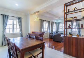 3 Bedroom Service Apartment For Rent - Boeung Kak 2, Phnom Penh thumbnail