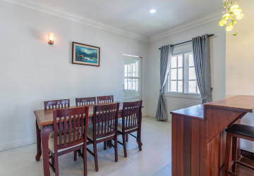 3 Bedroom Service Apartment For Rent - Boeung Kak 2, Phnom Penh thumbnail