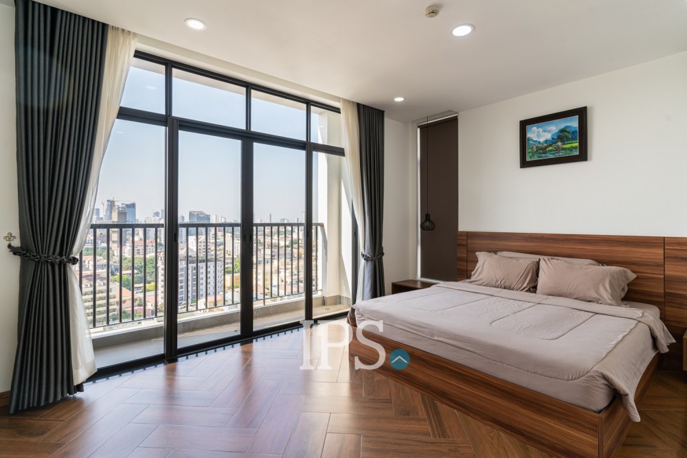 3 Bedroom Serviced Apartment For Rent - BKK1, Phnom Penh - Image 12