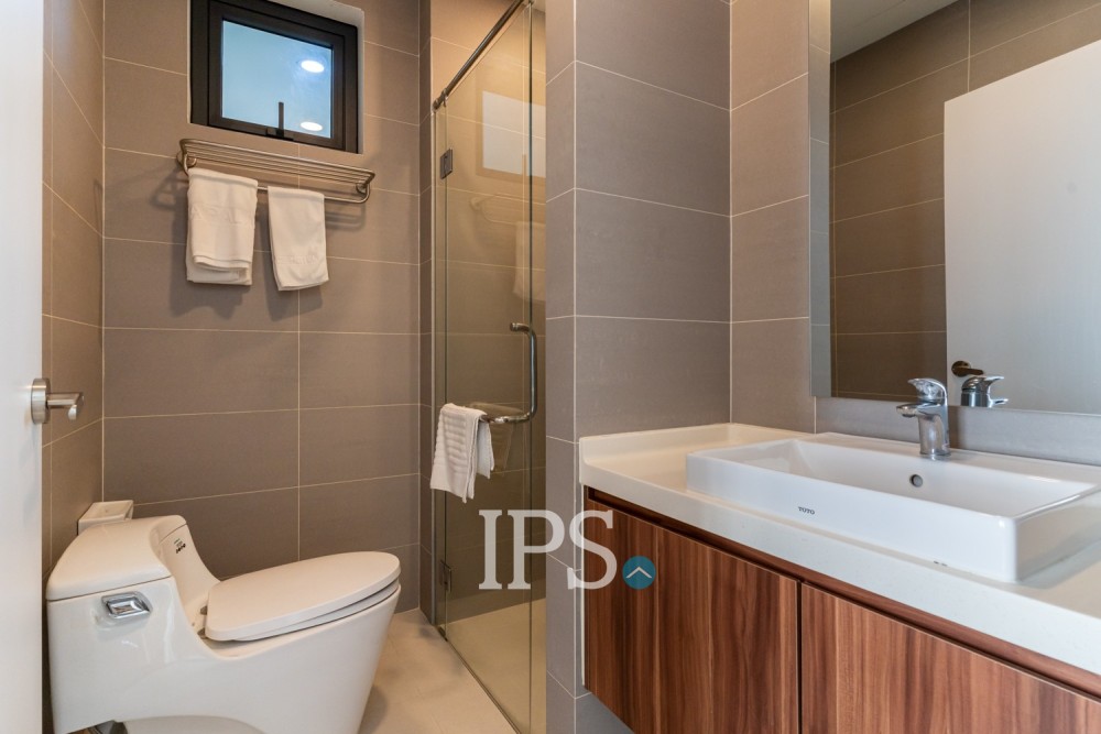 3 Bedroom Serviced Apartment For Rent - BKK1, Phnom Penh - Image 19