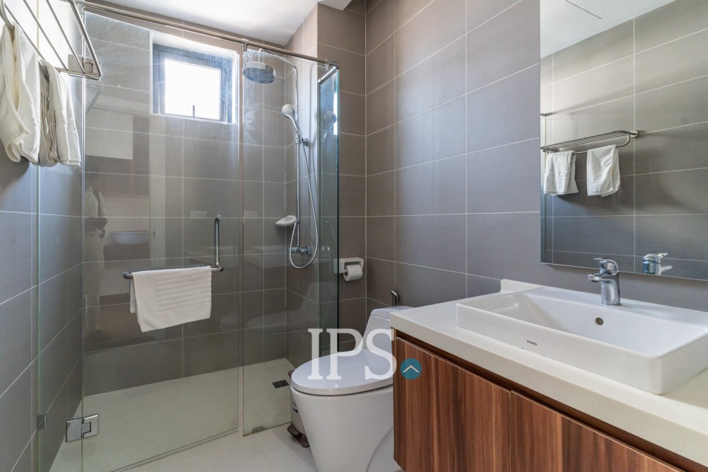 3 Bedroom Serviced Apartment For Rent - BKK1, Phnom Penh - Image 18