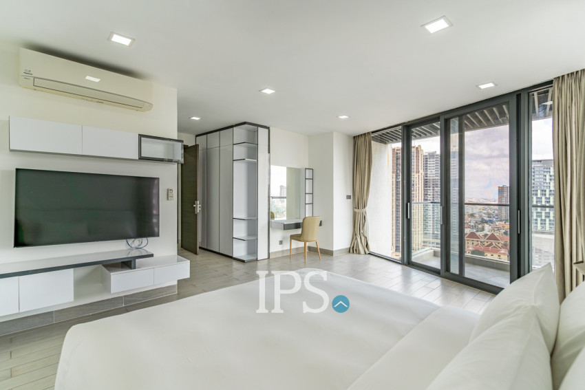 Duplex 3 Bedroom Penthouse For Rent - Tonle Bassac, Phnom Penh