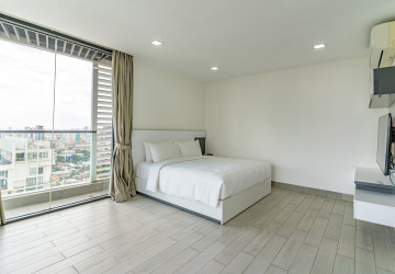 Duplex 3 Bedroom Penthouse For Rent - Tonle Bassac, Phnom Penh thumbnail