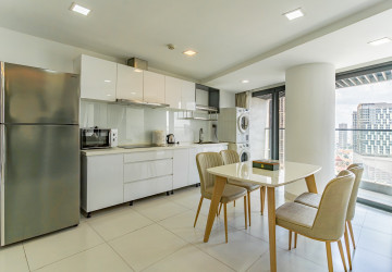 Duplex 3 Bedroom Penthouse For Rent - Tonle Bassac, Phnom Penh thumbnail