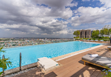 Duplex 3 Bedroom Penthouse For Rent - Tonle Bassac, Phnom Penh thumbnail