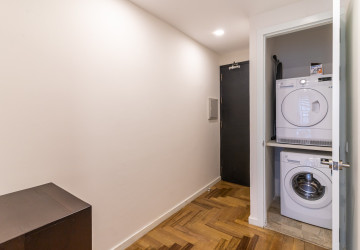 Duplex 3 Bedroom Serviced Apartment For Rent - Tonle Bassac, Phnom Penh thumbnail