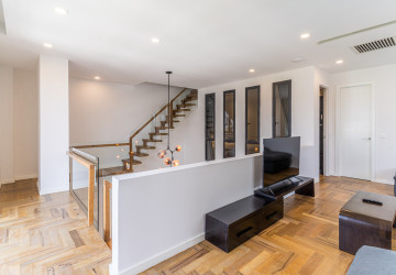 Duplex 3 Bedroom Serviced Apartment For Rent - Tonle Bassac, Phnom Penh thumbnail