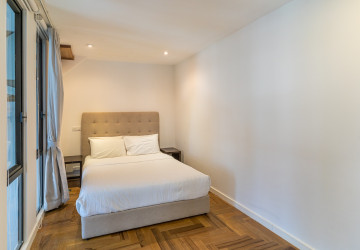 Duplex 3 Bedroom Serviced Apartment For Rent - Tonle Bassac, Phnom Penh thumbnail