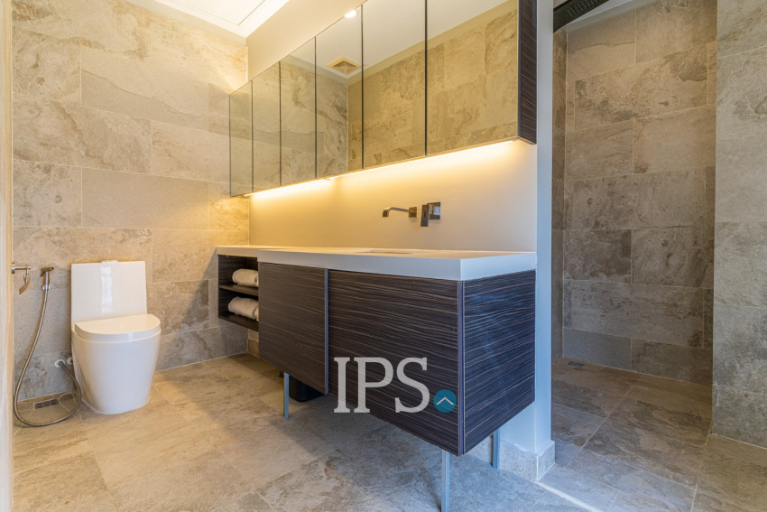 Duplex 3 Bedroom Serviced Apartment For Rent - Tonle Bassac, Phnom Penh