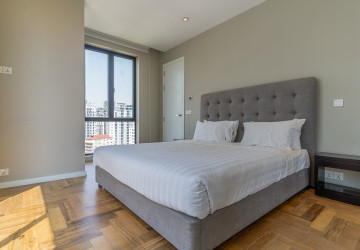 Duplex 3 Bedroom Serviced Apartment For Rent - Tonle Bassac, Phnom Penh thumbnail