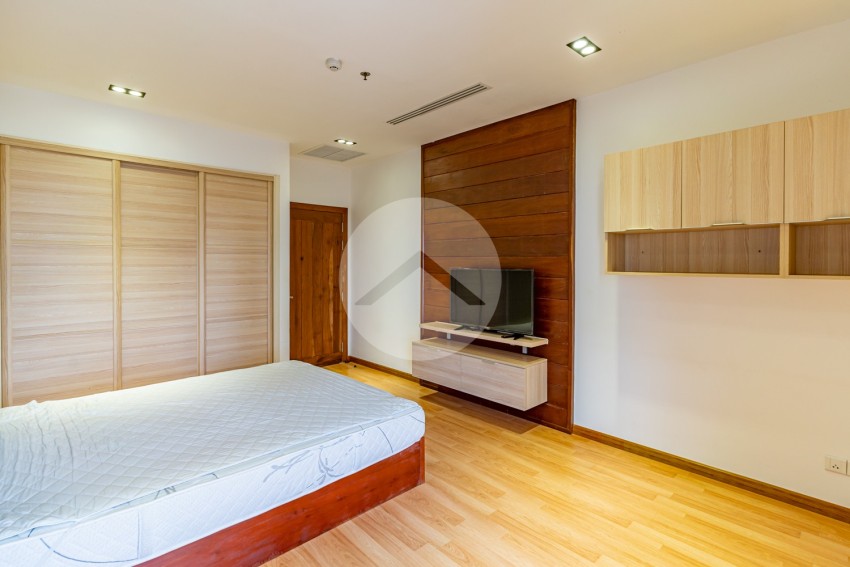 3 Bedroom Condo For Rent - Beoung Raing, Phnom Penh