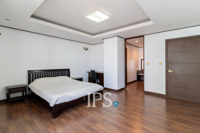 3 Bedroom Condo For Rent - Beoung Kak 1, Phnom Penh