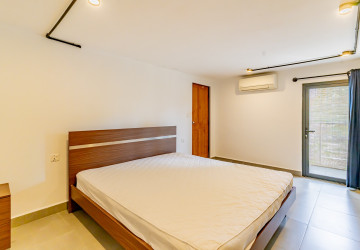 4 Bedroom Apartment For Rent - Boeung Kak 1, Phnom Penh thumbnail