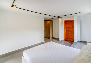 4 Bedroom Apartment For Rent - Boeung Kak 1, Phnom Penh thumbnail